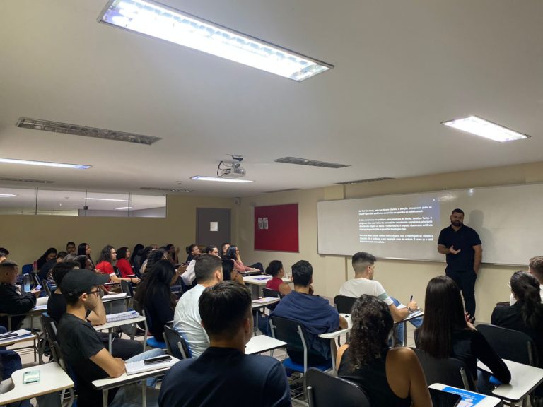 A inteligência Artificial como ferramenta estratégica e suas possibilidades e usabilidades na Publicidade e Jornalismo
