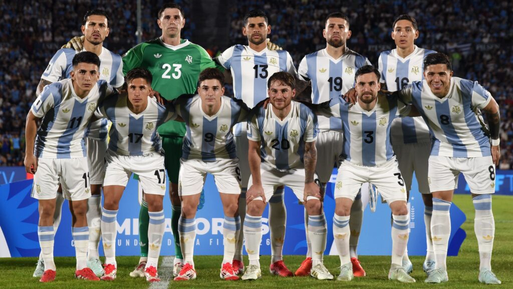 Argentina posa para foto antes da partida contra o Uruguai