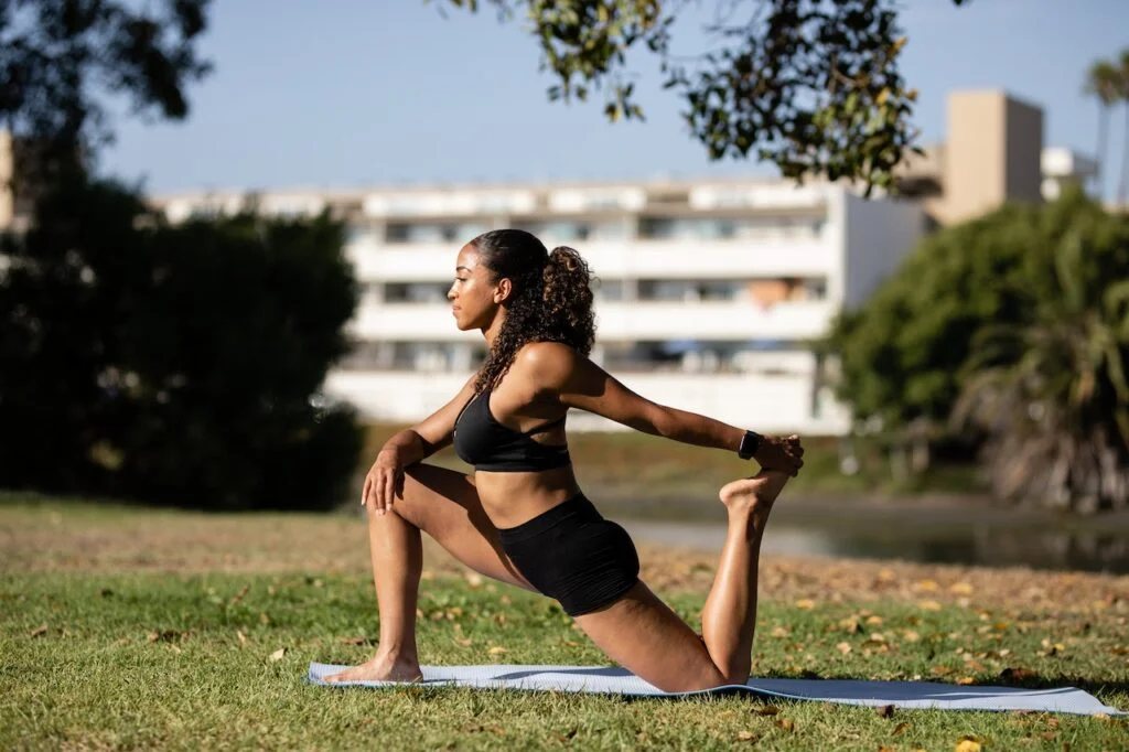 Os primeiros minutos de exercício servem como aquecimento, preparando seu corpo para maior eficiência
