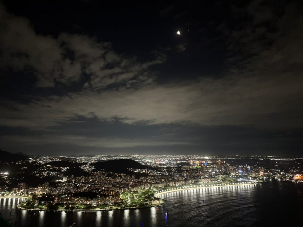 Vistas quebra mar e pão de açucar
